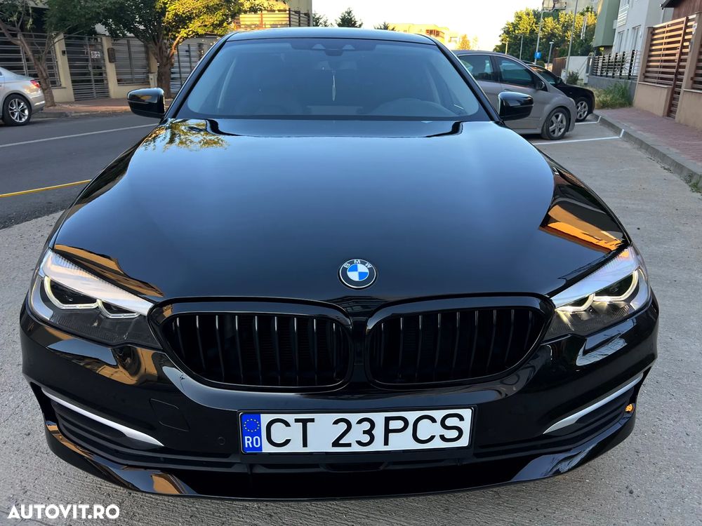 BMW Seria 5 520d Aut. Luxury Line - 9