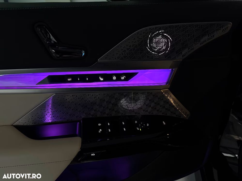 BMW Seria 7 740d xDrive MHEV - 11