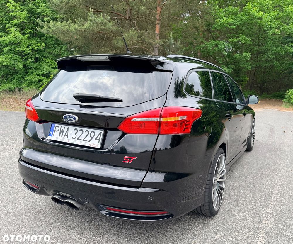 Ford Focus 2.0 EcoBoost ST-2 - 10