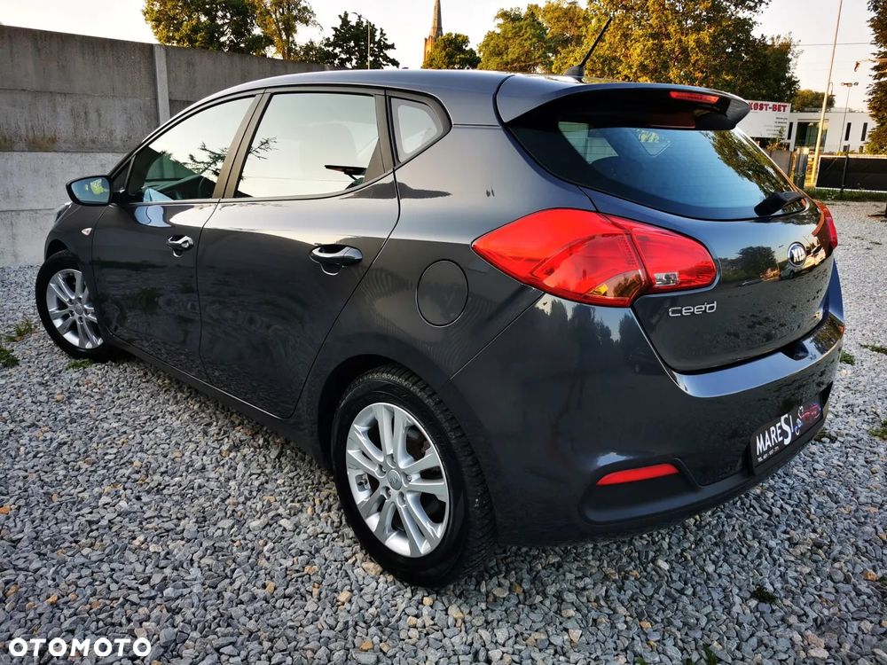 Kia Ceed - 6