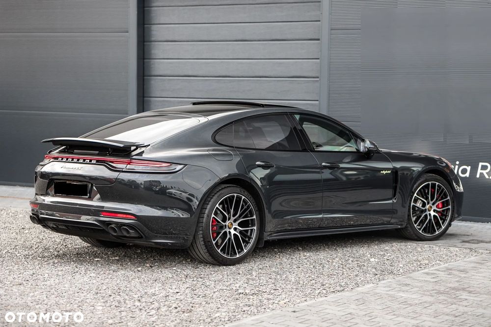 Porsche Panamera - 5