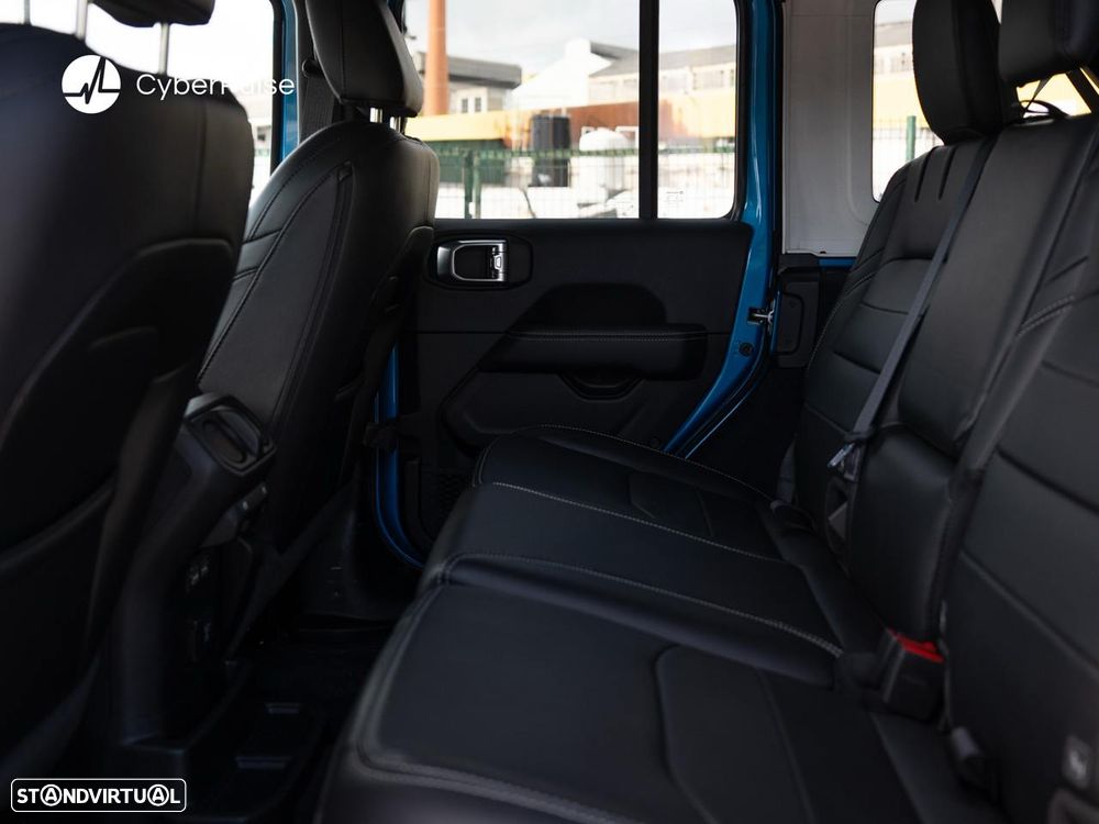 Jeep Wrangler Unlimited - 10