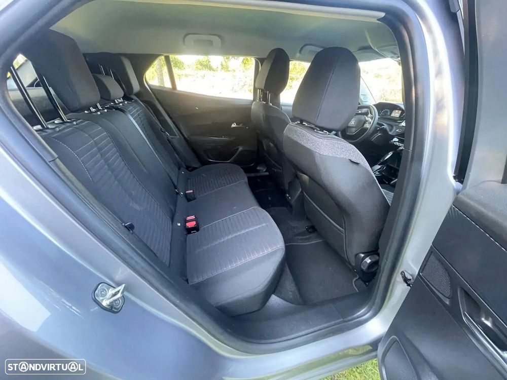 Peugeot e-2008 50 kWh Active - 16