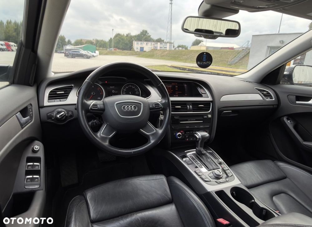 Audi A4 Avant 2.0 TDI DPF clean diesel multitronic S line Sportpaket - 38