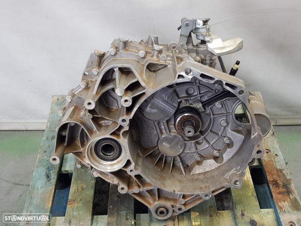 CAIXA DE VELOCIDADES VOLKSWAGEN CRAFTER FURGÓN SYSX REF. VQV - 1