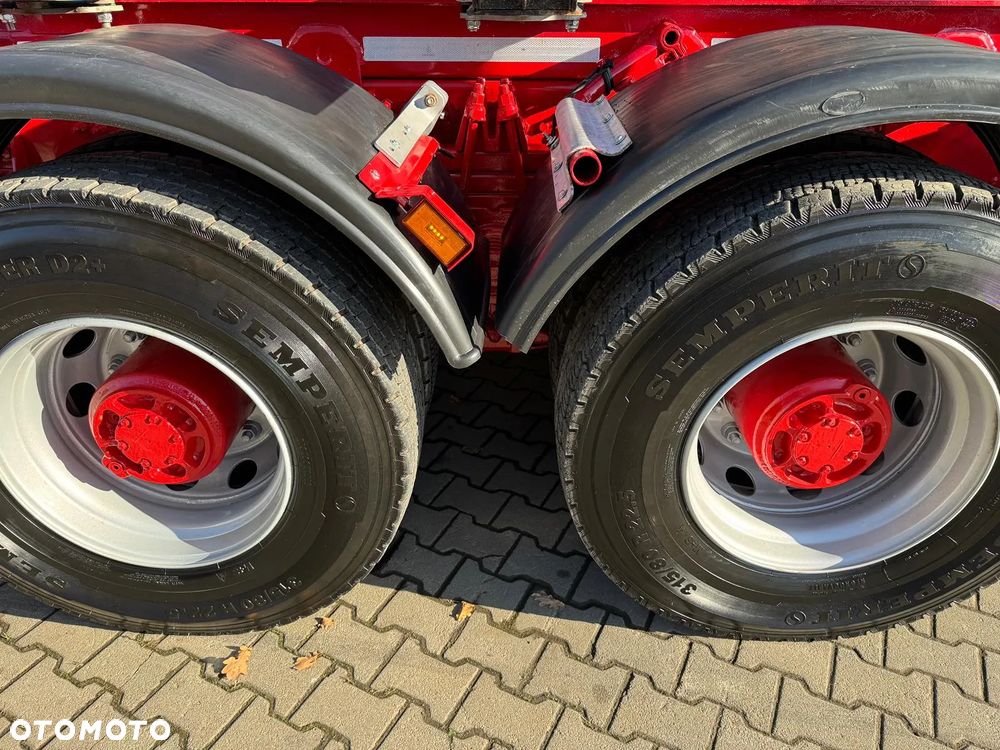 Volvo FH16 750 8x4 POJAZD DO DRZEWA - 35