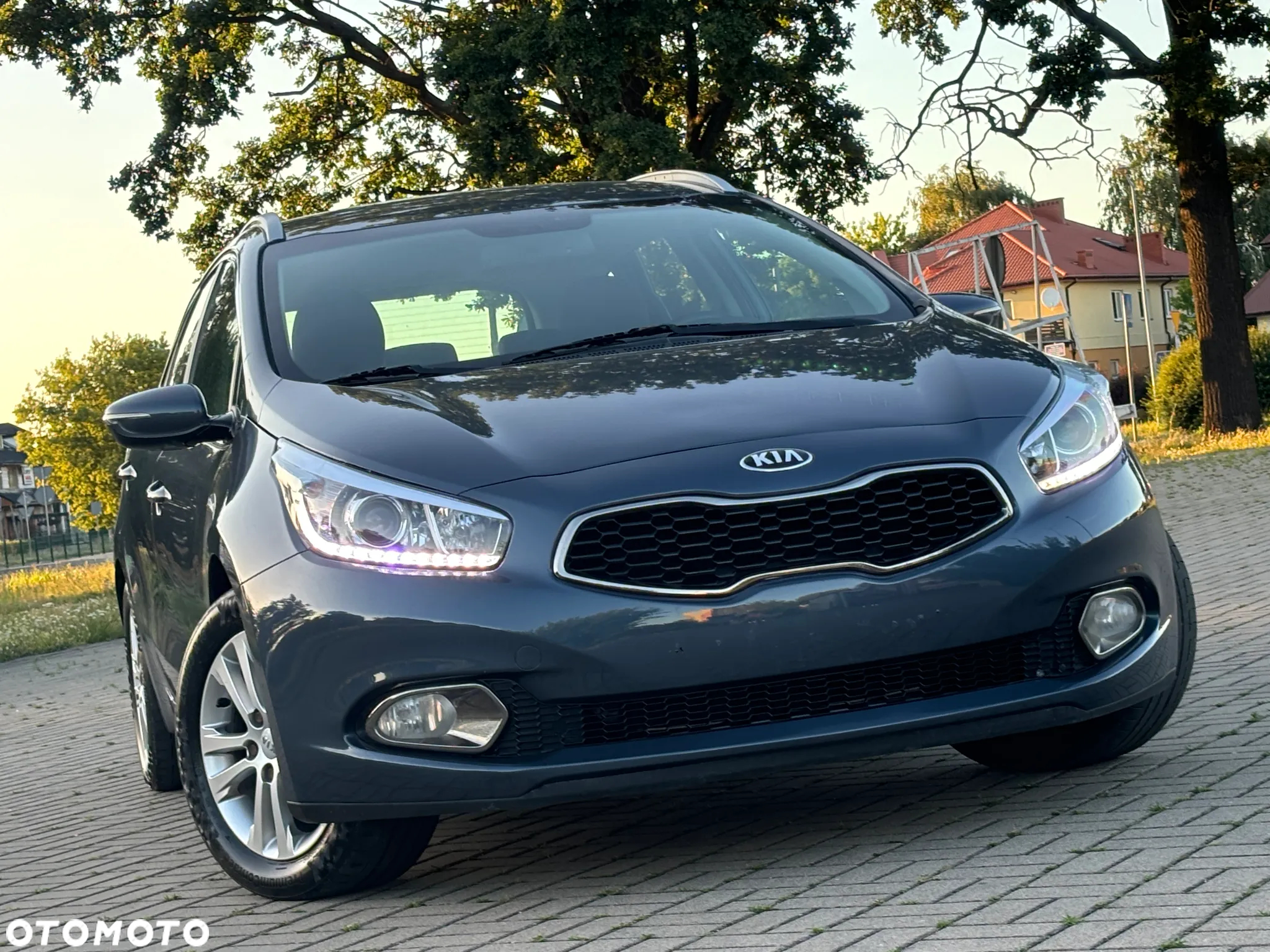 Kia Ceed 1.6 GDI DCT Platinum Edition - 8