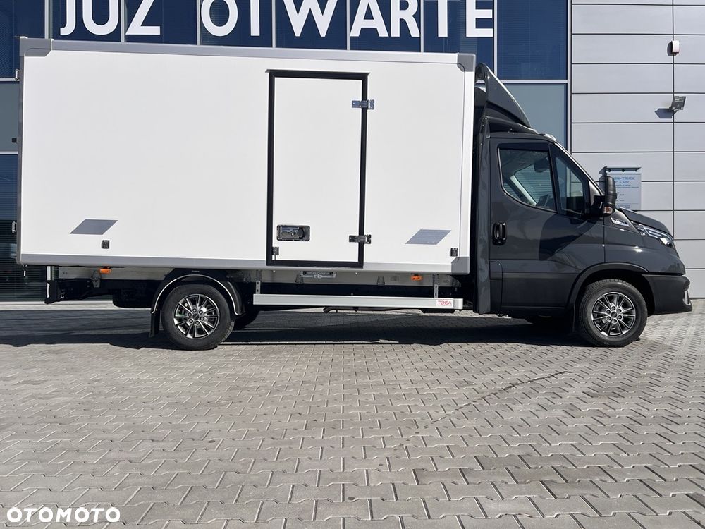 Iveco FABRYCZNIE NOWE • BEZ KOMPROMISÓW • FULL OPCJA - 9