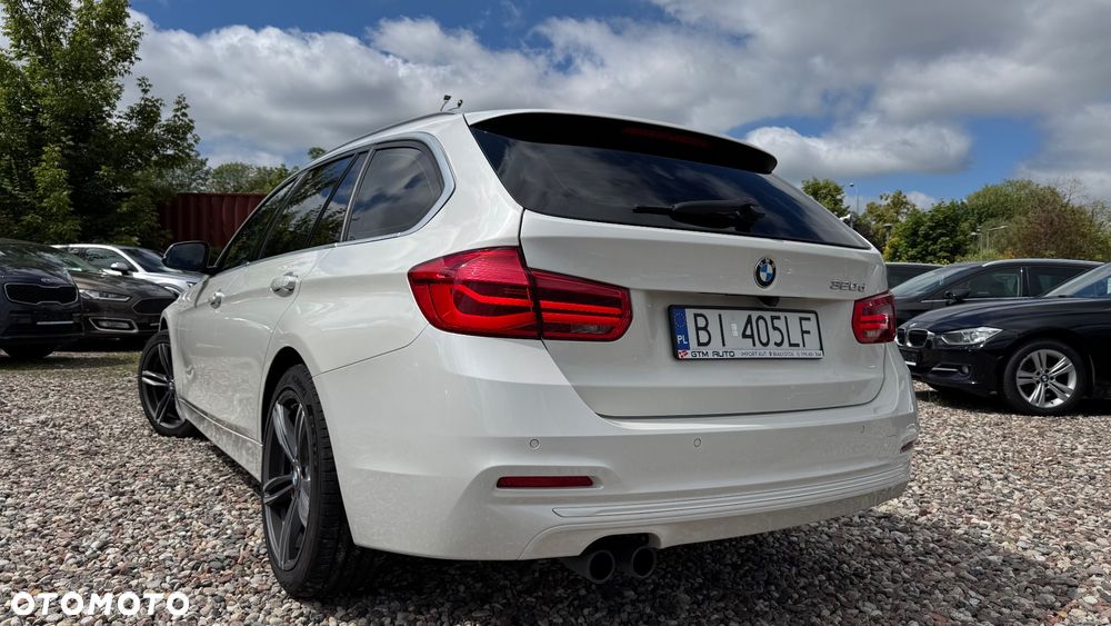 BMW Seria 3 320d Sport Line - 12