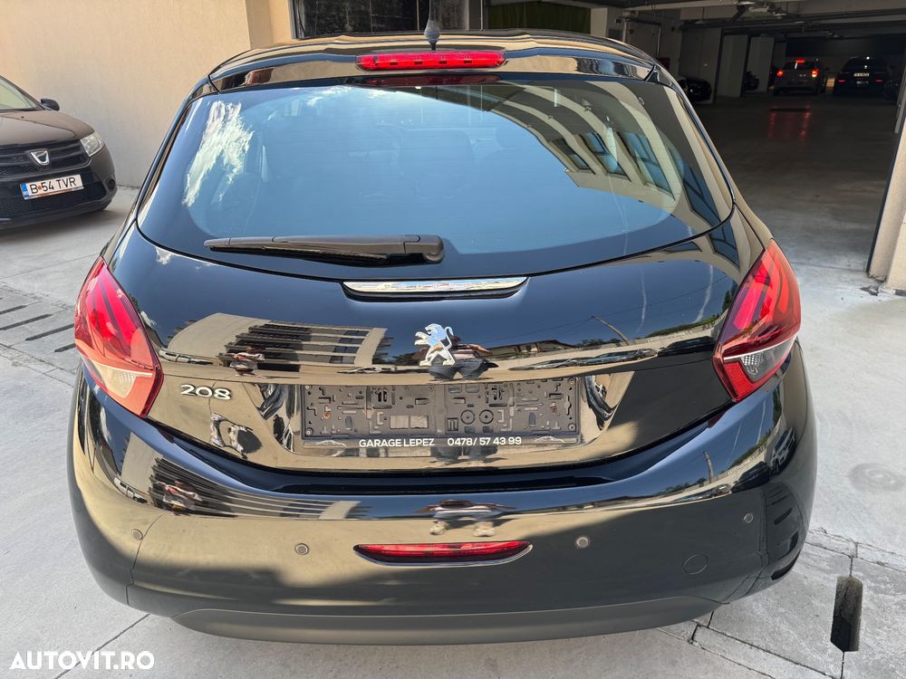 Peugeot 208 82 PureTech Style - 5
