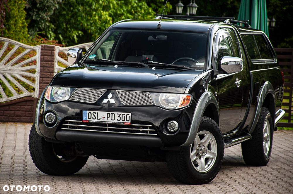 Mitsubishi L200 Pick Up 4x4 Intense Club Cab - 2