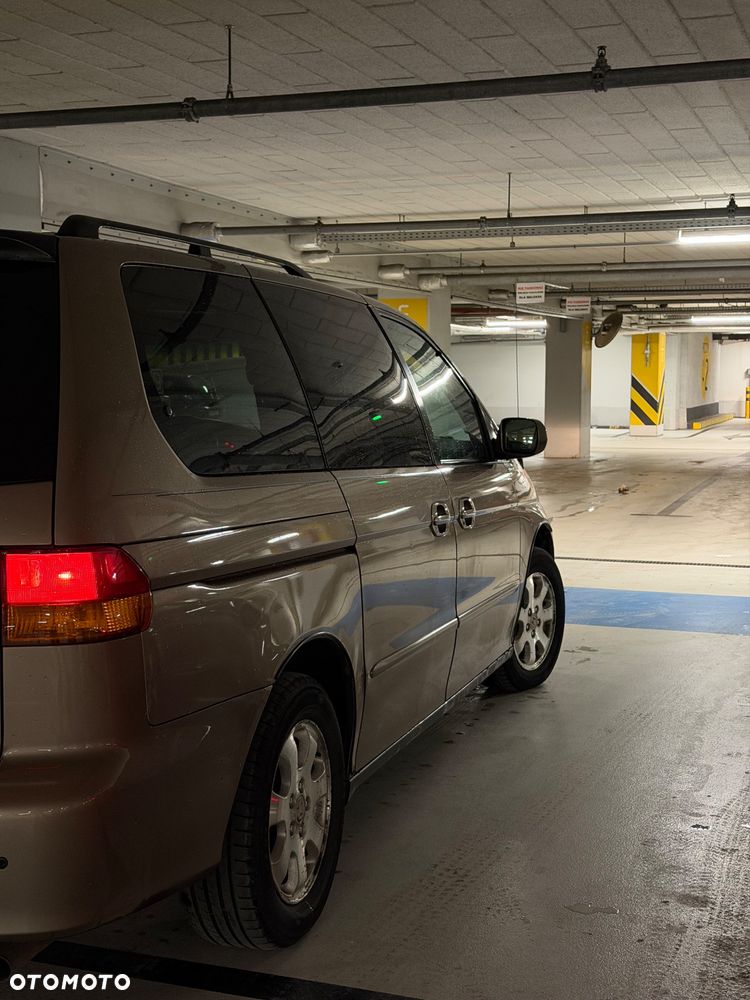 Honda Odyssey 3.5 LX - 18