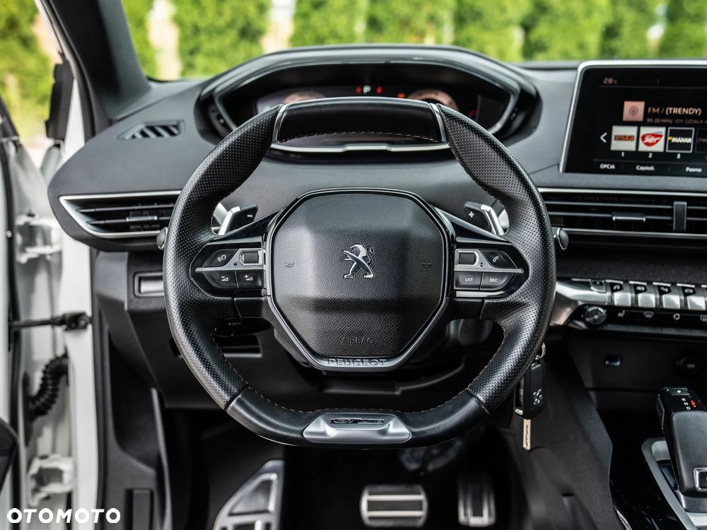 Peugeot 3008 1.6 BlueHDi Allure S&S EAT6 - 32