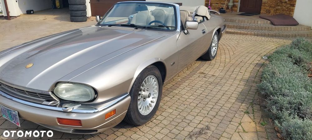 Jaguar XJS - 11