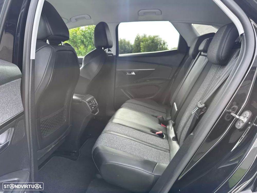 Peugeot 3008 1.2 PureTech Allure Pack - 30