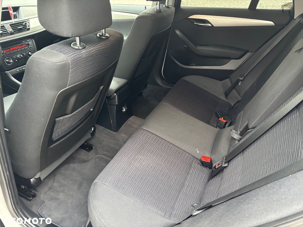 BMW X1 sDrive16d Sport Line - 30