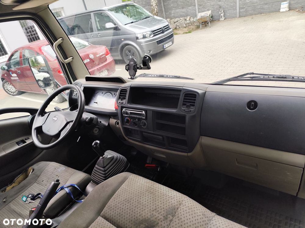 Nissan Cabstar - 9