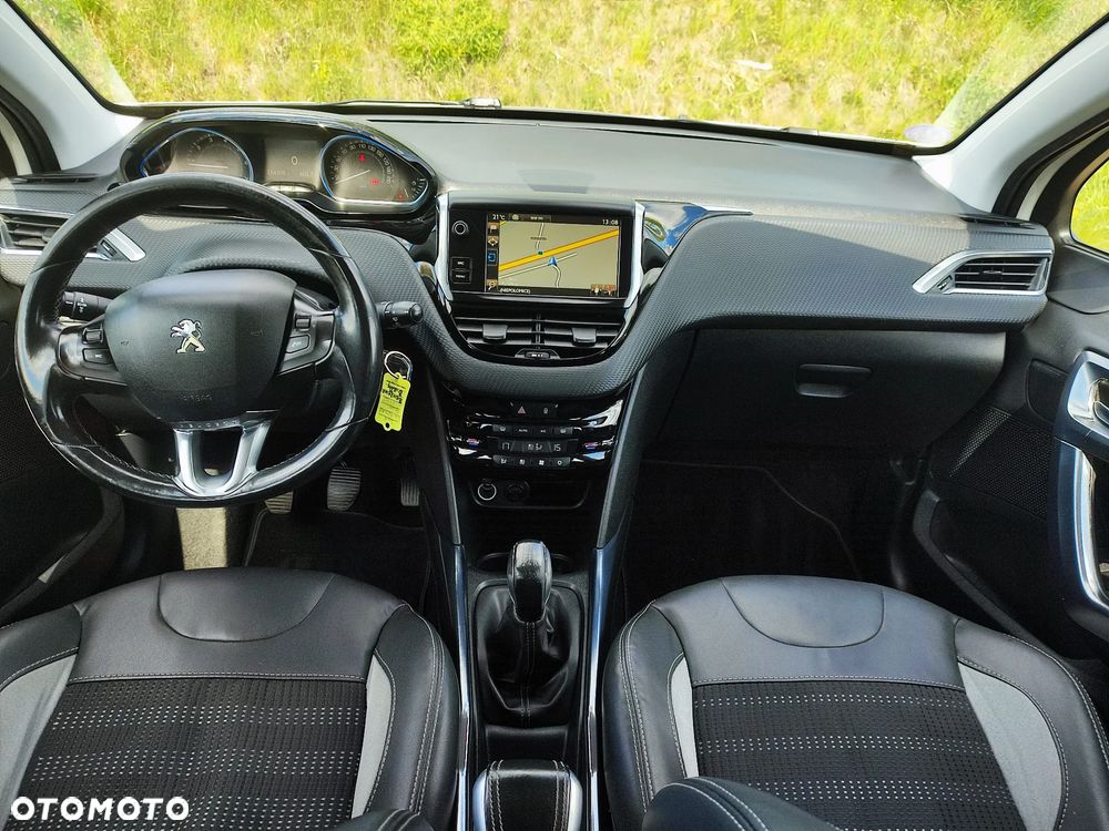 Peugeot 2008 1.6 VTi Allure - 25