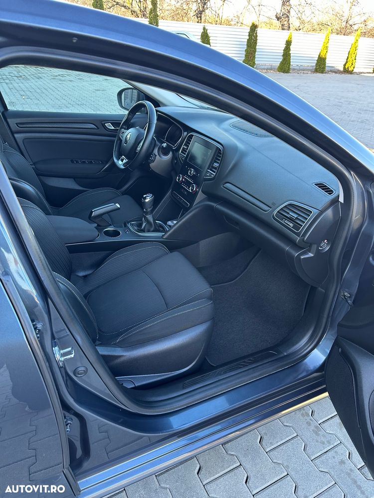 Renault Megane BLUE dCi Zen - 16