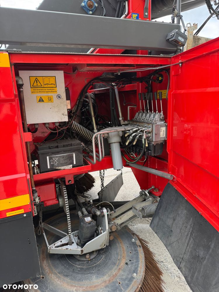 Inny SCANDIA STREETSWEEPER - 8