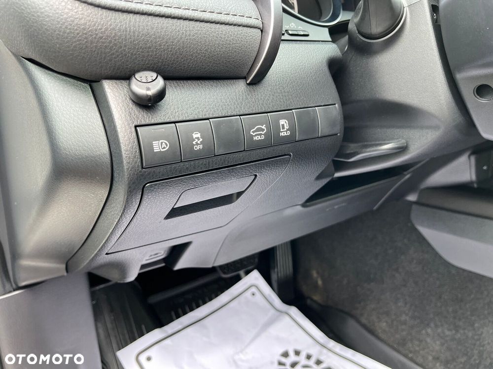 Toyota Camry 2.5 Hybrid Comfort CVT - 26