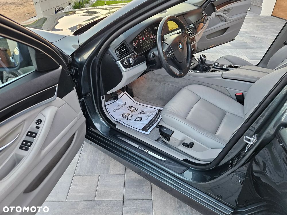 BMW Seria 5 520d Edition Fleet Exclusive - 9