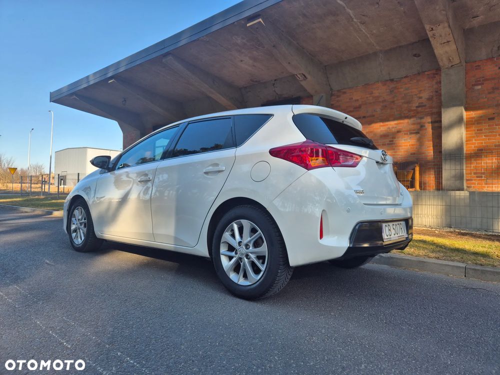 Toyota Auris 2.0 D-4D Comfort - 25