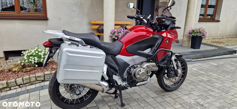 Honda VFR - 5