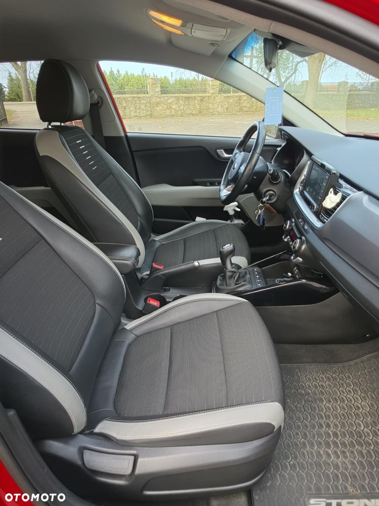 Kia Stonic 1.6 CRDi SCR L - 6