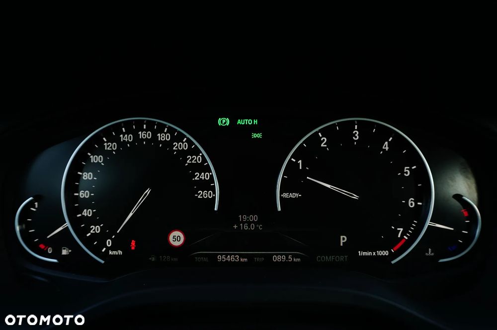 BMW X3 xDrive20i Advantage - 37