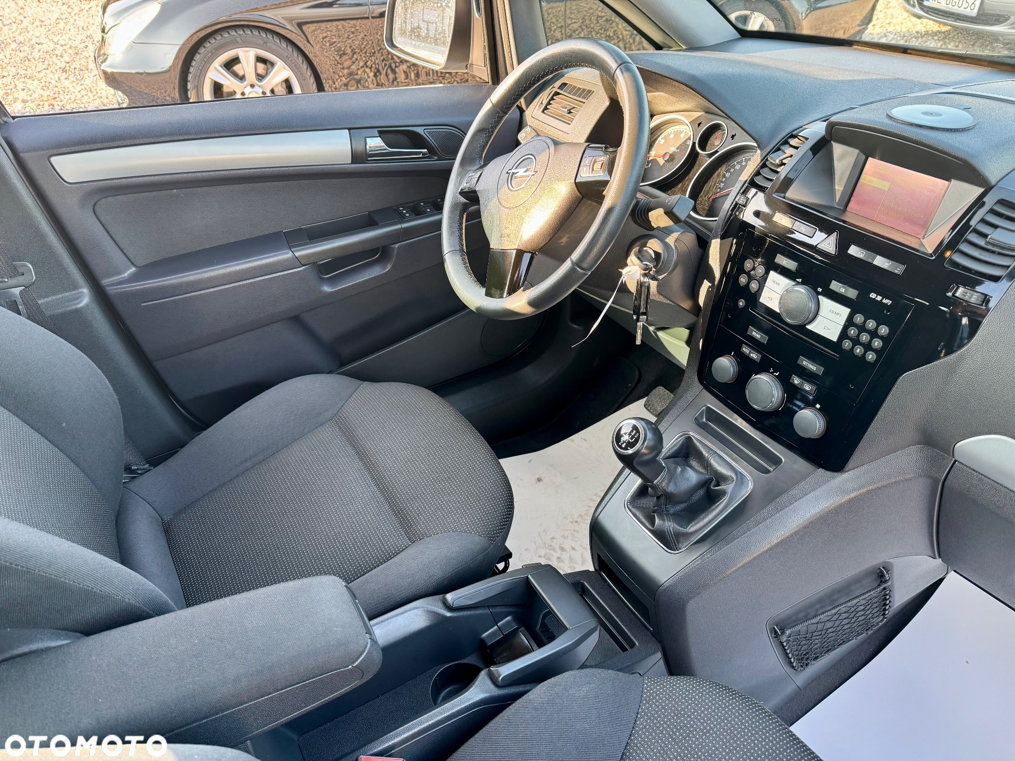 Opel Zafira - 12
