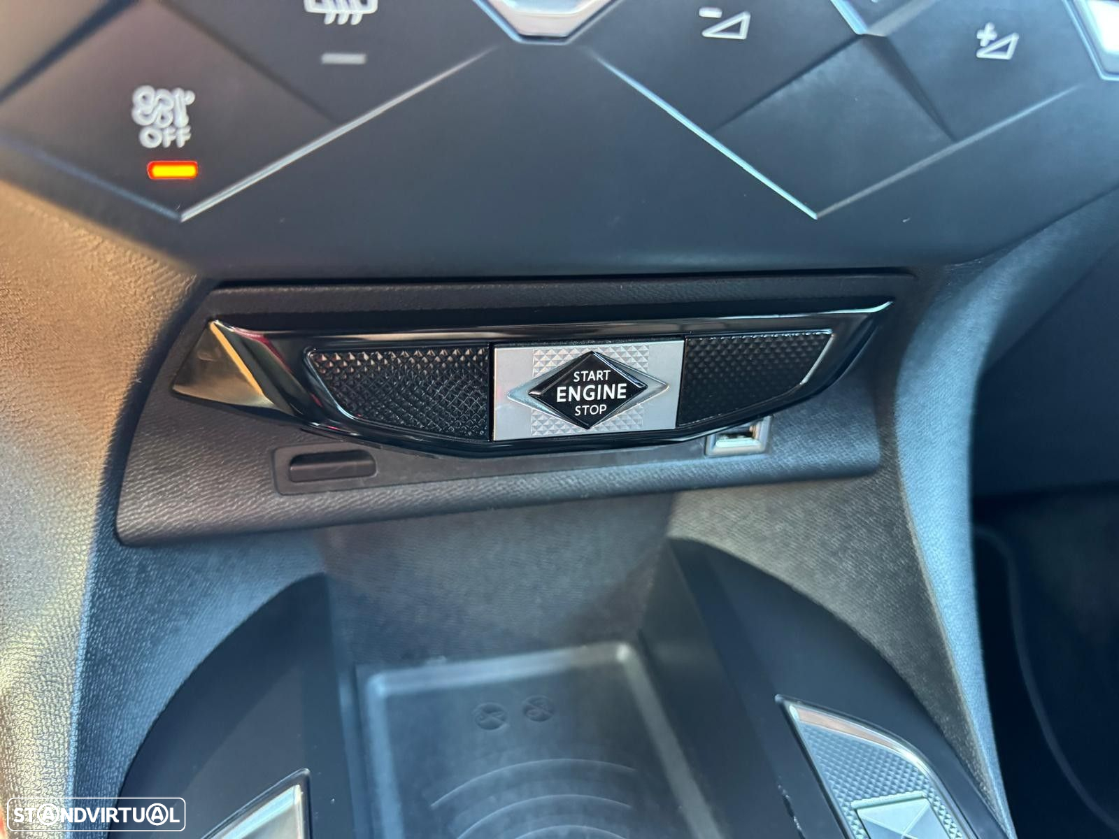 DS DS3 Crossback 1.2 PureTech Rivoli EAT8 - 31
