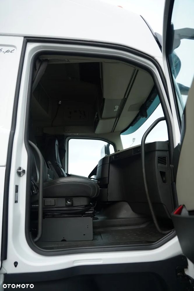 Volvo FH 460 / LOWDECK / MEGA / I-SHIFT / EURO 6 - 36