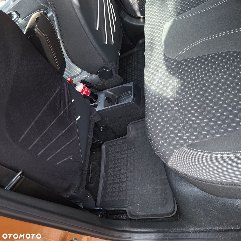 Renault Captur - 15