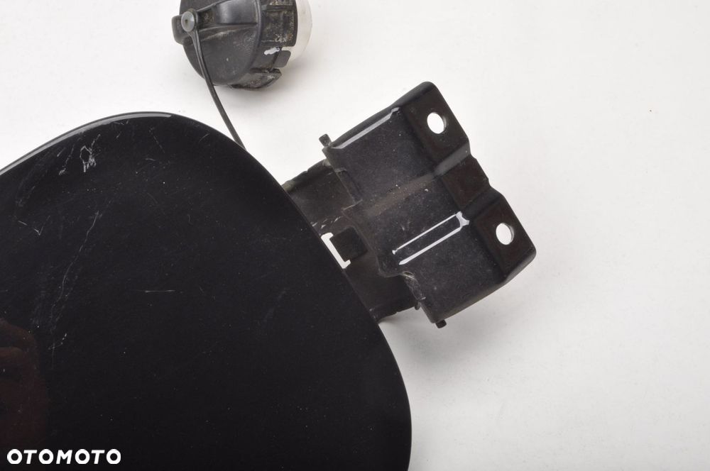 MITSUBISHI OUTLANDER III KLAPKA WLEWU PALIWA - 3