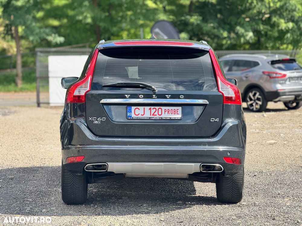 Volvo XC 60 D4 Geartronic Summum - 12