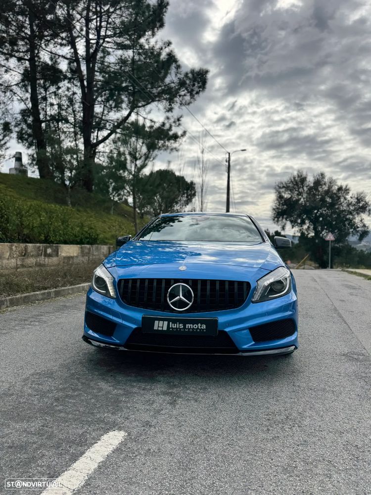 Mercedes-Benz A 220 CDI (BlueEFFICIENCY) 7G-DCT AMG Sport - 3