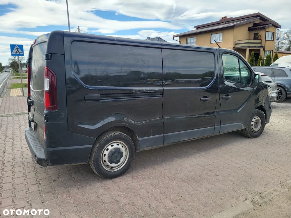 Renault trafic - 3