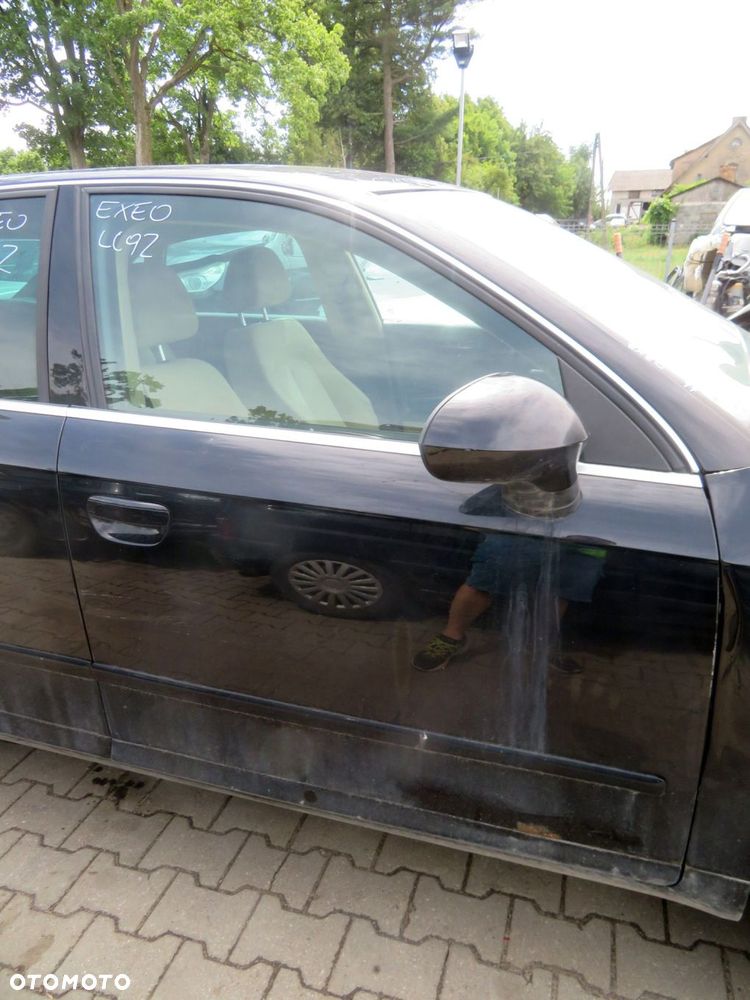 DRZWI PRZEDNIE PRAWE EXEO 3R2 SEDAN LC9Z  CZARNY SEAT 2008-2013 - 1