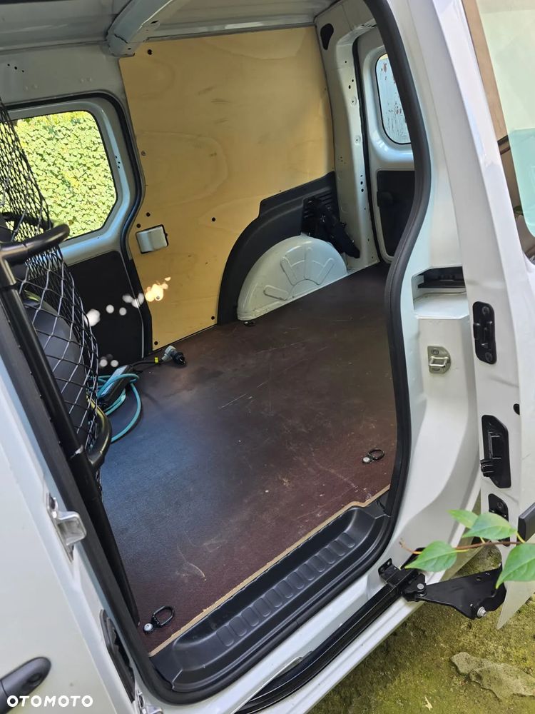 Renault KANGOO ZE - 18