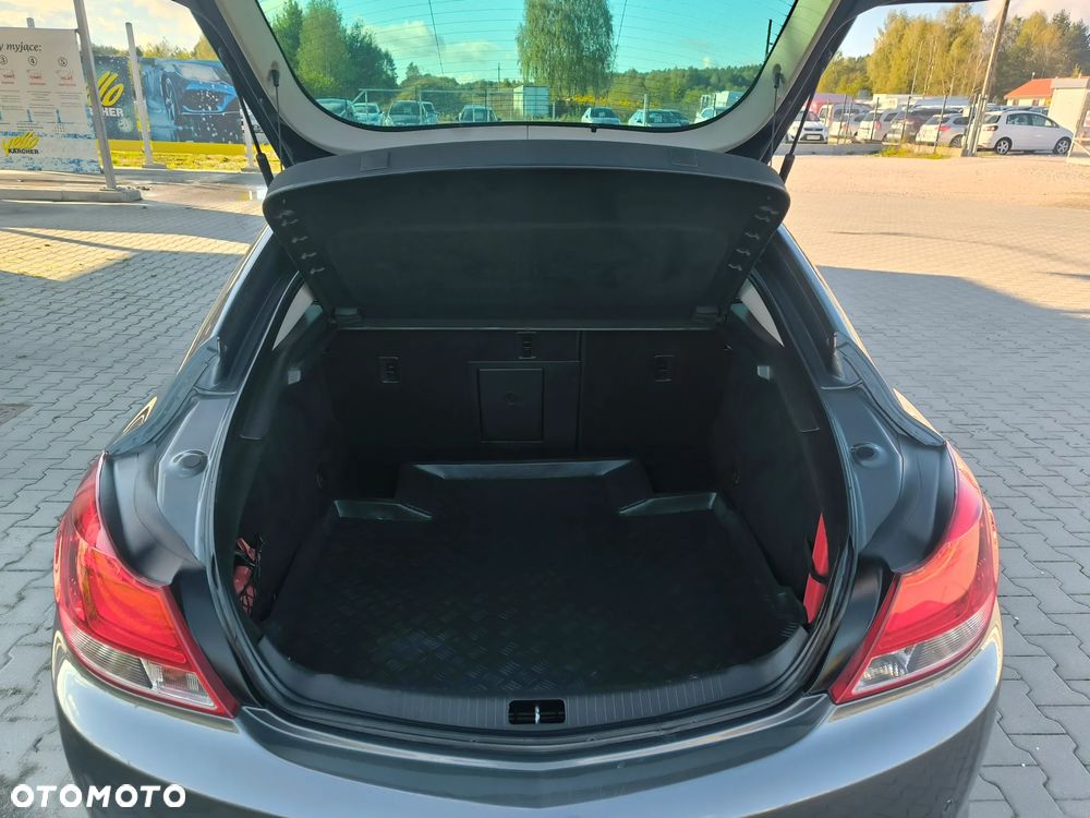 Opel Insignia - 16