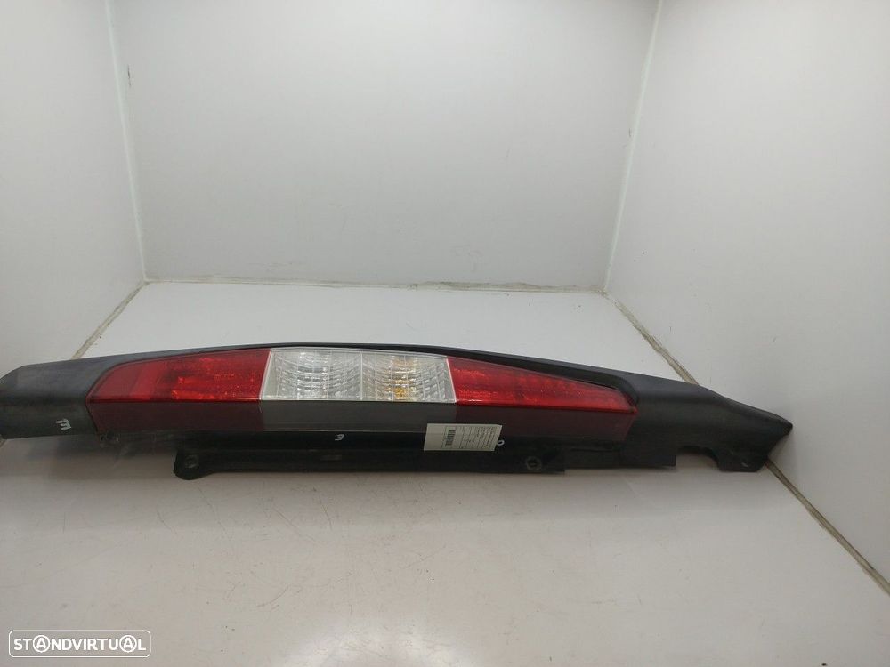 Farolim Stop Esq Fiat Doblo Veículo Multiuso (119_, 223_)
