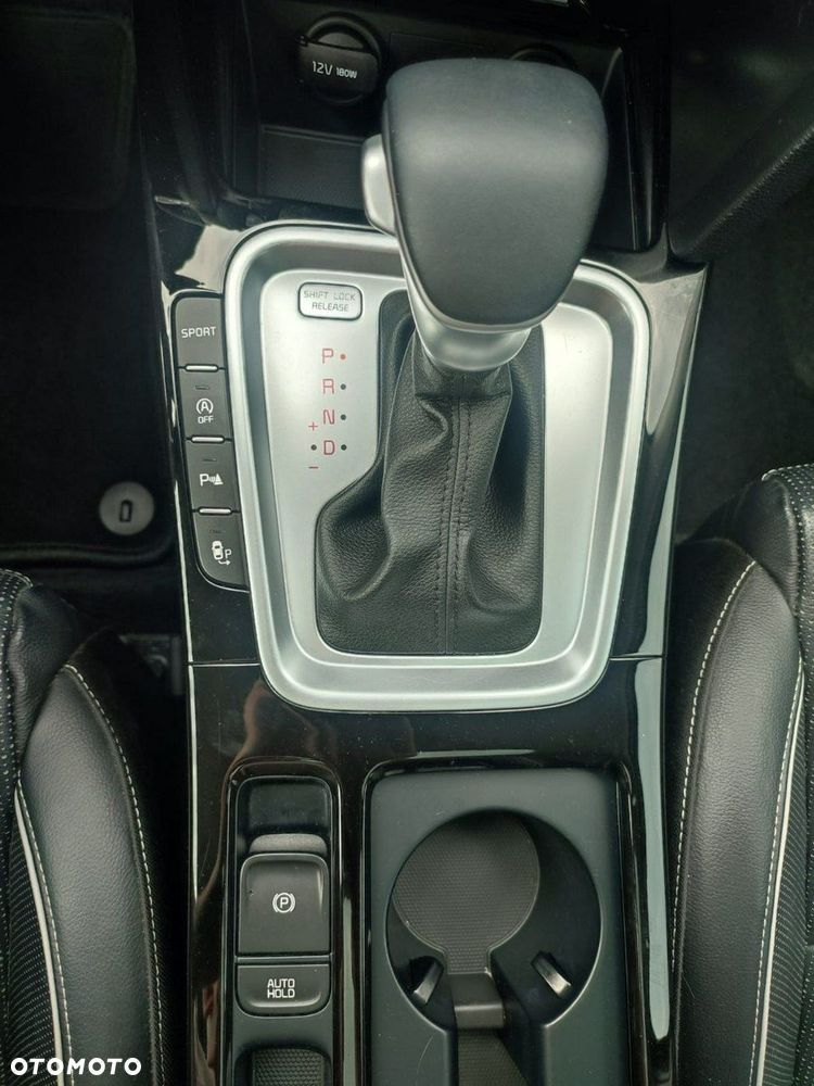 Kia XCeed - 15