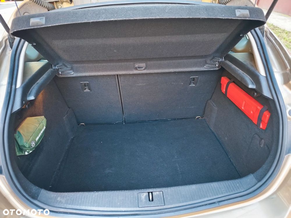 Opel Astra - 9