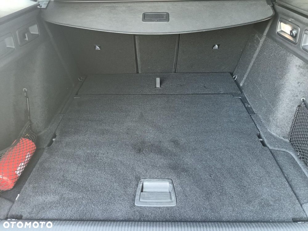 Peugeot 308 1.2 PureTech GT S&S EAT8 - 11