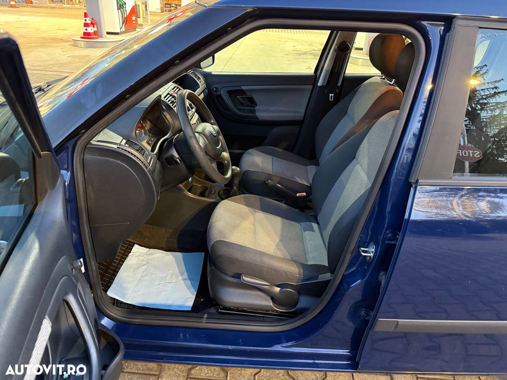 Skoda Fabia 1.2 HTP Fresh - 8