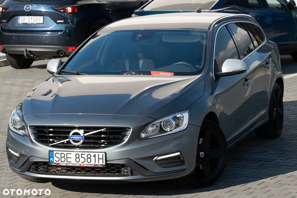 Volvo V60 D4 R-Design - 10