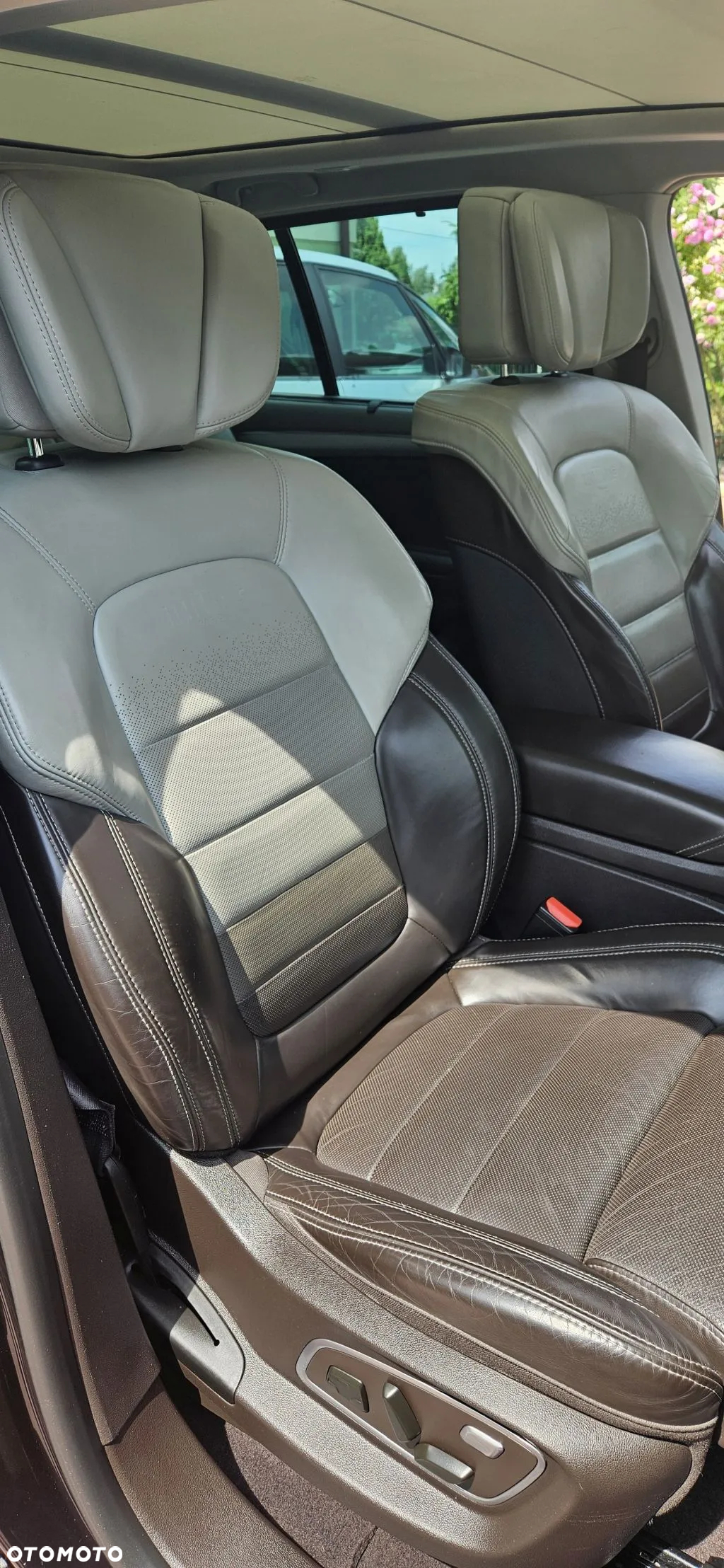 Renault Espace 1.6 TCE Initiale Paris EDC 7os - 9