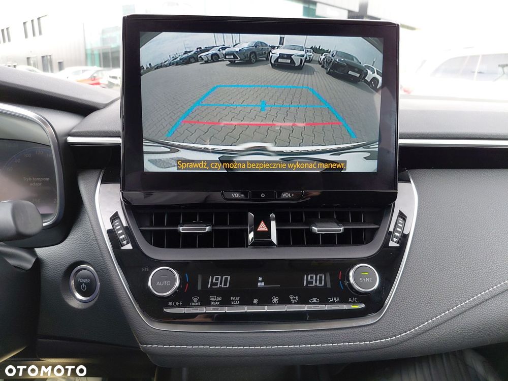 Toyota Corolla 1.8 Hybrid Comfort - 18
