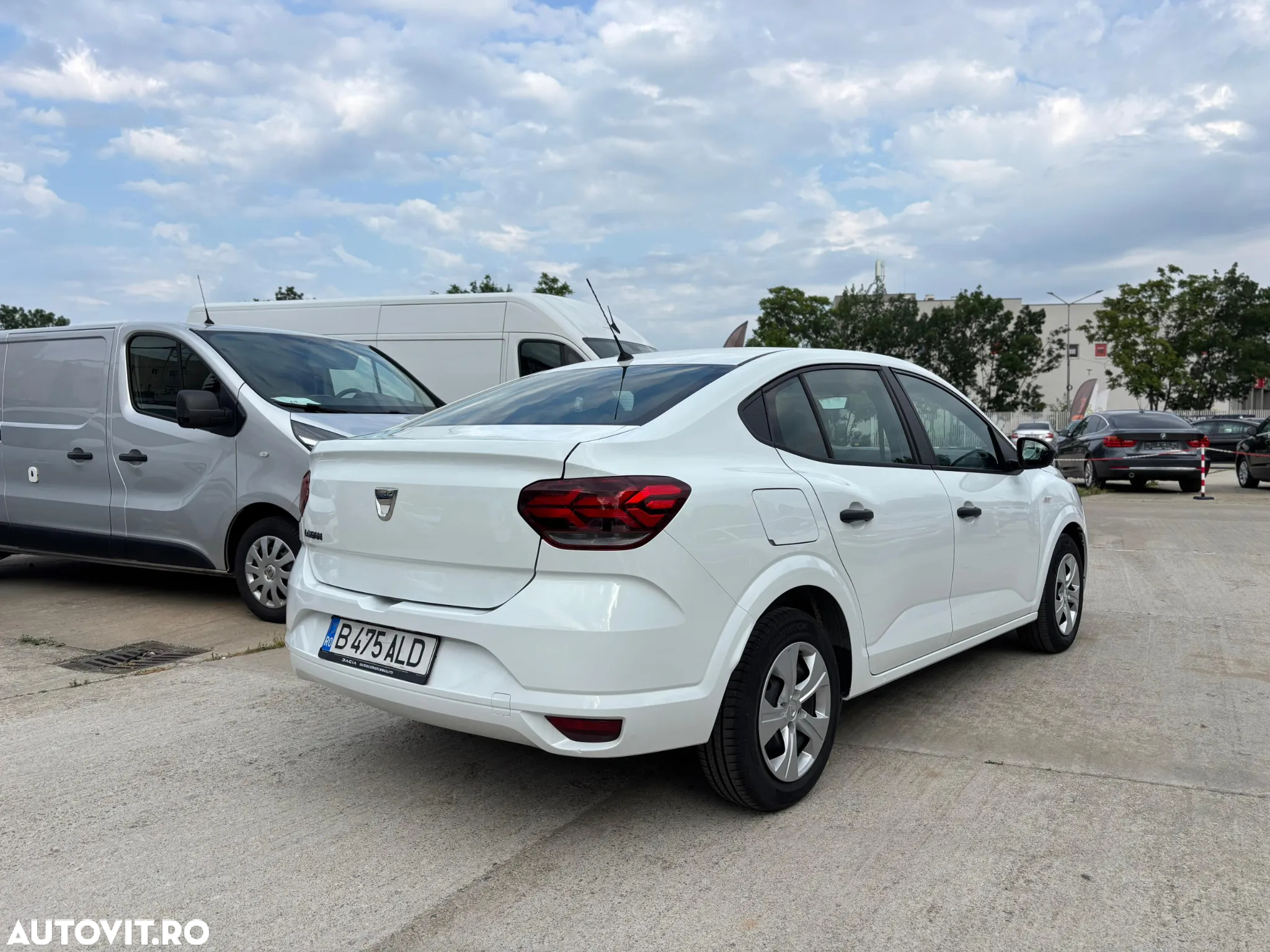 Dacia Logan - 3